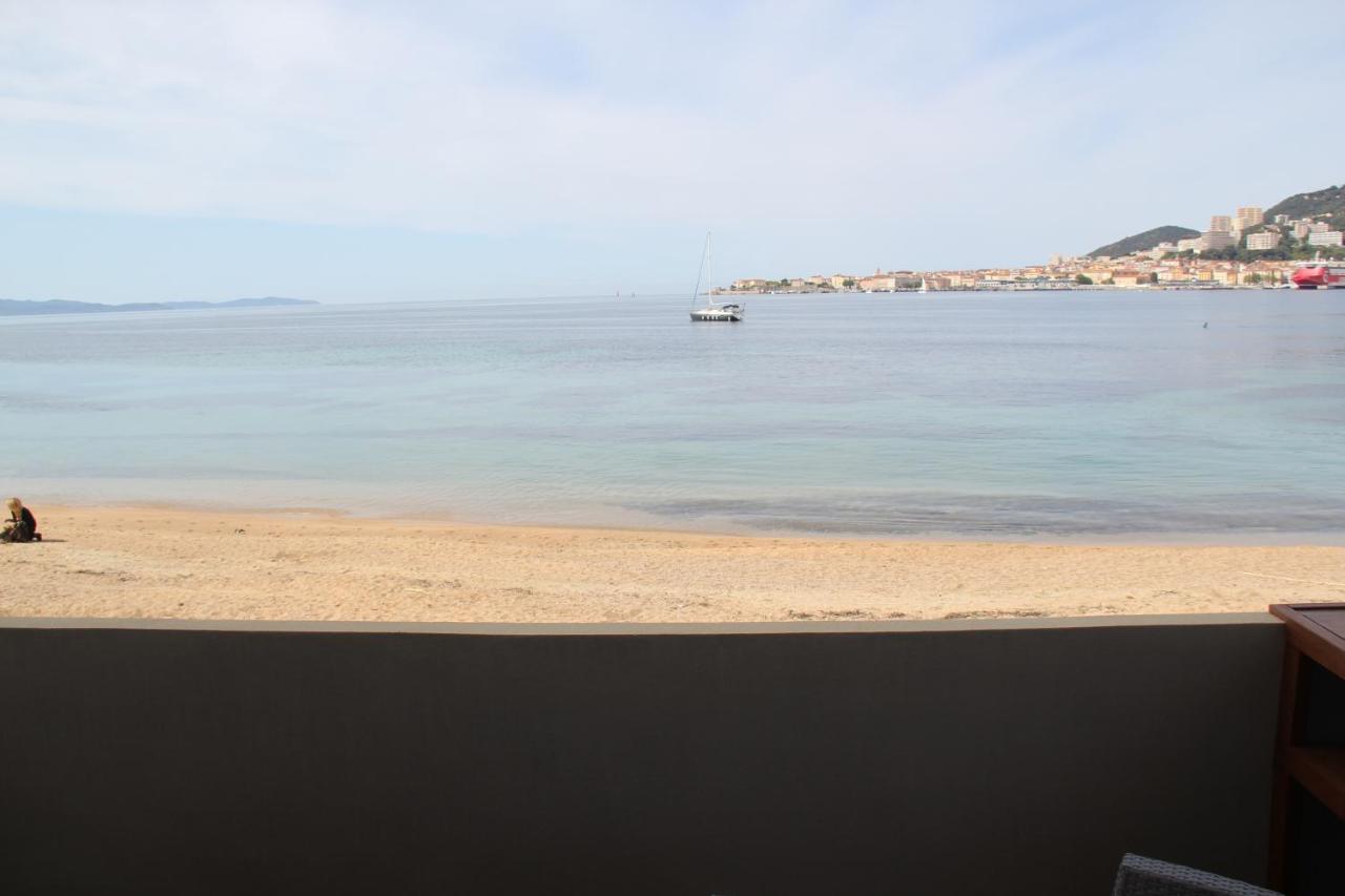 studio pieds dans l’eau Ajaccio  Extérieur photo
